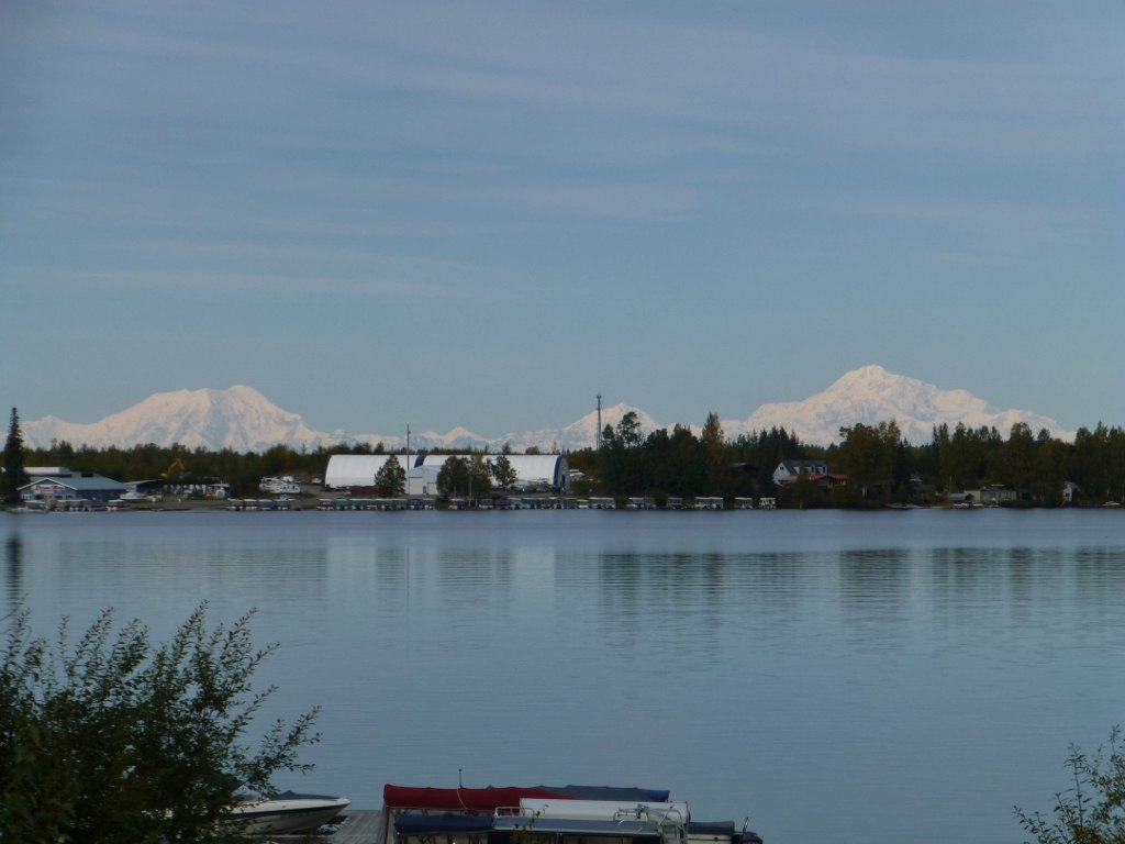 MatSu Valley (20) (1024×768) Alaska Range across Big Lake Postcards